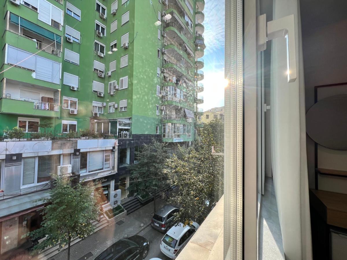 Enzo Rooms & Apartment Blloku Tirana Exterior photo