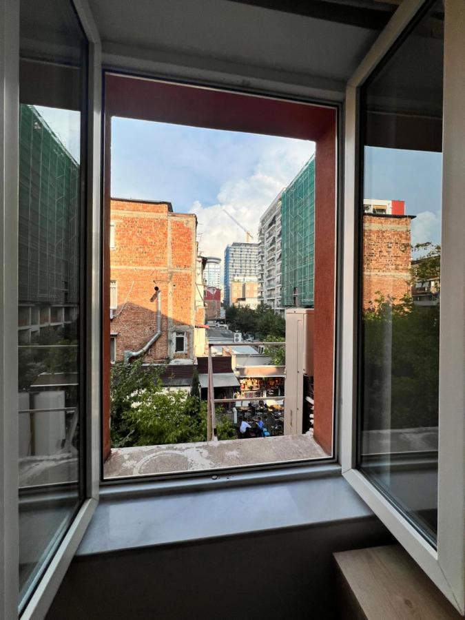 Enzo Rooms & Apartment Blloku Tirana Exterior photo